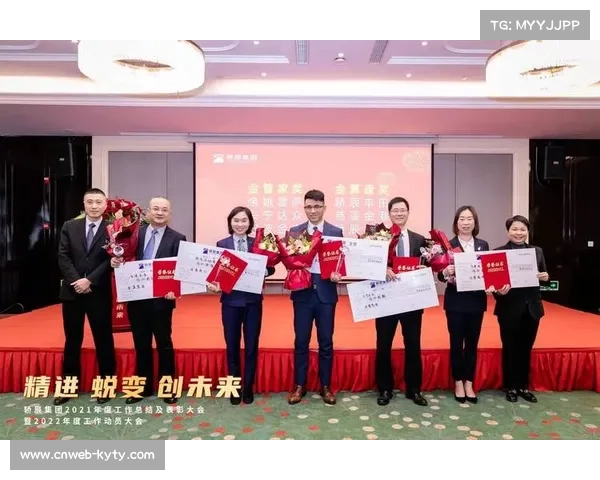 汪程鸿从网吧少年到街头球星的蜕变之路:凤灵MVP背后的成长与奋斗 汪程鸿从网吧少年到街头球星的蜕变之路:凤灵MVP背后的成长与奋斗